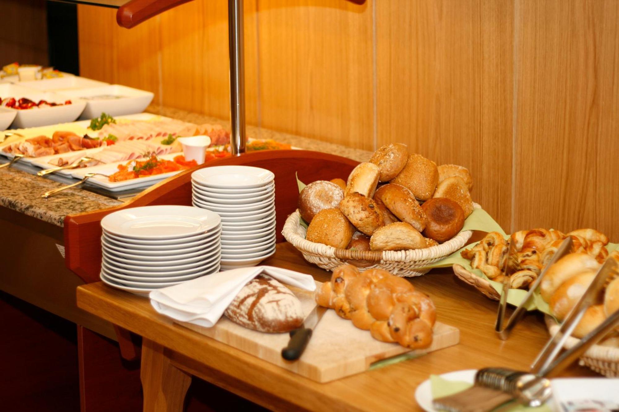 Hotel Gasthof Zur Post Barnau Luaran gambar