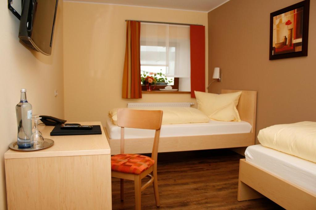 Hotel Gasthof Zur Post Barnau Bilik gambar